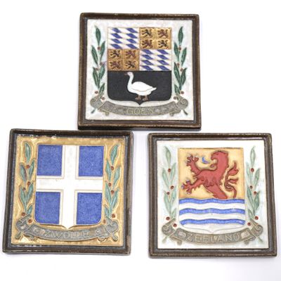 DELFT - Travail XXe siècle 3 carreaux de faïence à décor pol…