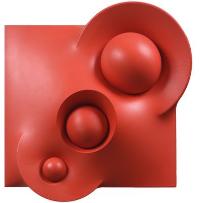 une image représentant un objet rouge contenant trois balles