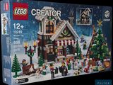 une boîte de kits Lego Creator avec un sapin de Noël