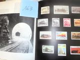 un livre ouvert d'où sort l'image d'un train