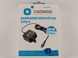 a close up of a box of a cargador especifio
