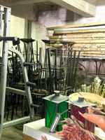 Env. 40 chaises de bar et chaises en métal laqué noir, l’ass… (photo 3)