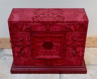Cabinet ouvrant ouvrant par 7 tiroirs et un vantail. (photo 2)