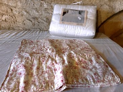 Couvre lit 230X250 - Photo 1