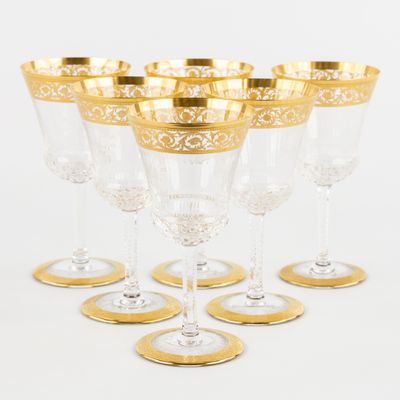 six verres à vin à bord doré, avec des bords dorés et des bords dorés