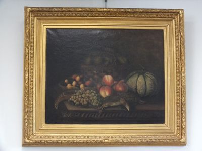 une photo d'un tableau accroché au mur