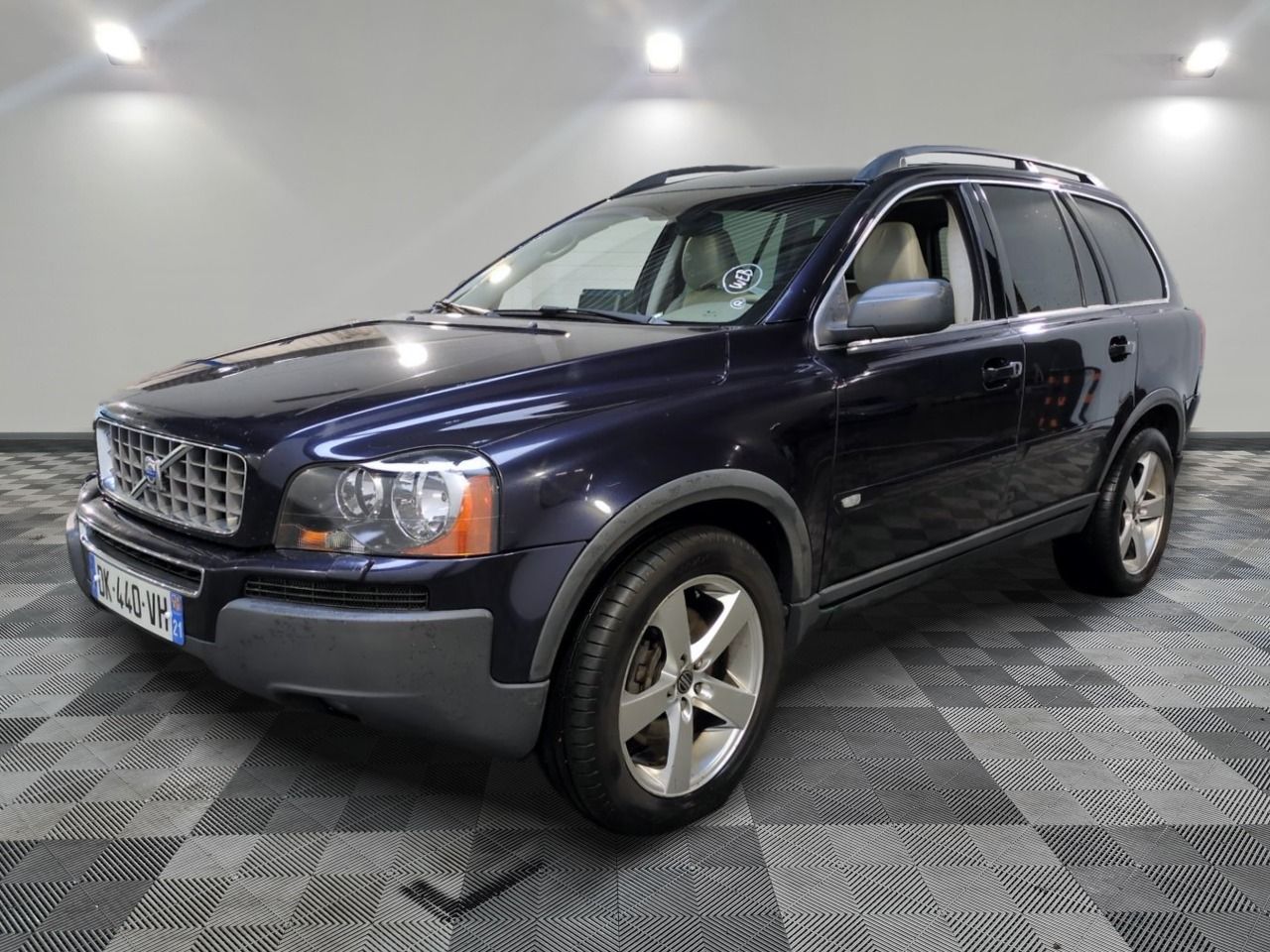 VOLVO - XC90 V8 SUMMUM GEARTRONIC A 7PL - ES - Mise en service: 20/05/2005 - Vitre avant gauche à contrôler