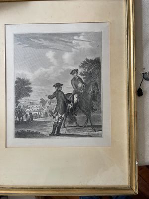une vieille photo d'un homme à cheval à côté d'une photo d'un homme sur un cheval