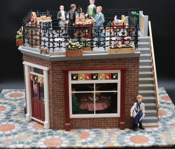 Diorama - « Le restaurant », scène d’intérieur, avec restaurateur...