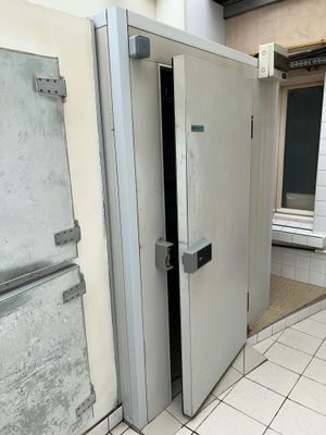 Petite chambre froide DAGARD à froid positif (moteur situé à…