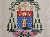 the coat of arms of the united states of america is shown on a wall