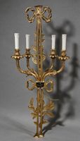 PAIRE D'APPLIQUES à cinq bras de lumière en bronze doré et v… (photo 2)