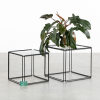 Max Sauze (1933), deux tables d’appoint « Isocele », métal e… (photo 2)