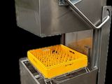 l'image d'une machine posée sur une table