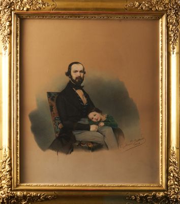 portrait d'un homme barbu assis sur une chaise