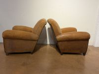 PAIRE de fauteuils Club en cuir. (photo 2)