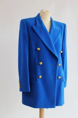 Manteau-blazer vintage bleu à double boutonnage avec des boutons dorés