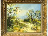 une peinture à l'huile d'un champ avec des arbres en arrière-plan