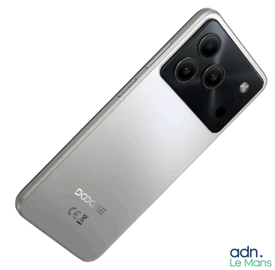 an image of a close up of a cell phone with a camera