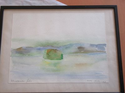 une image d'une image d'un tableau sur une table
