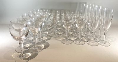 SAINT LOUIS Partie de service de verres en cristal, modèle "…