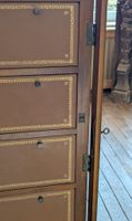 Cartonnier en acajou blond, à (x10) compartiments, garnis en… (photo 4)