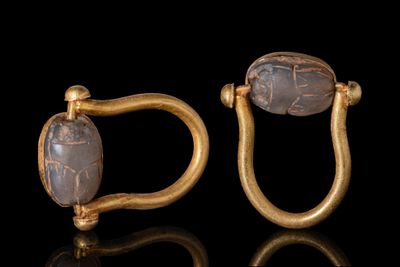 ScarabÉE EN CalcÉDoine ÉGyptienne Dans UN Anneau Pivotant EN…