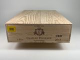 la caisse en bois est vide et prête à être remplie de vin
