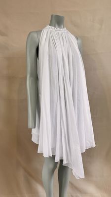 a mannequin wearing a white dress on a mannequin mannequin