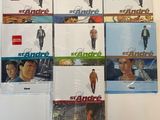 Six DVD des films de James Bond sont posés sur une table
