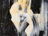tableau représentant une femme en robe blanche debout devant un miroir