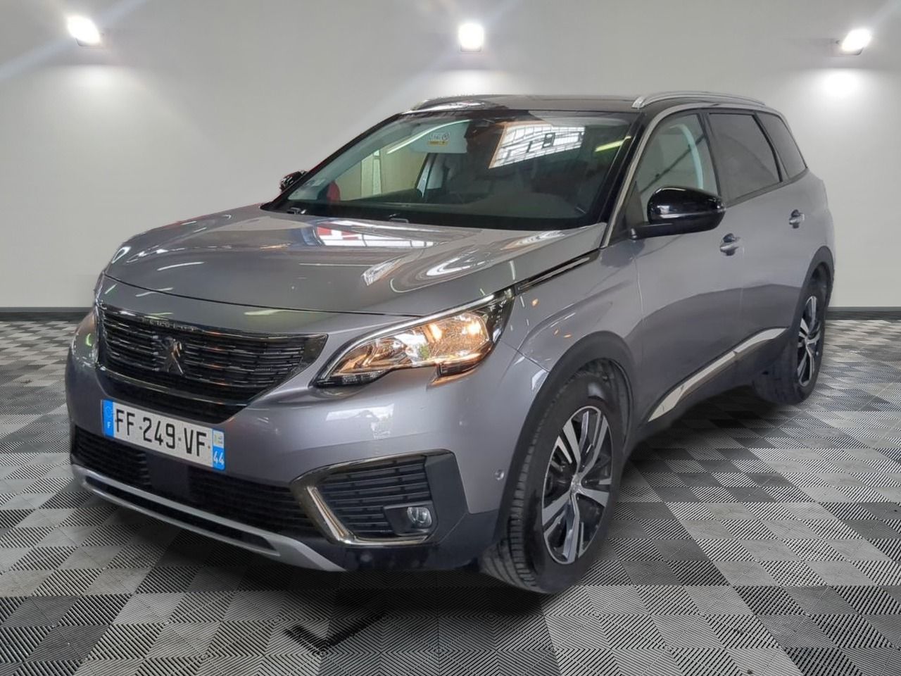PEUGEOT - 5008 PURETECH 130CH SS BVM6 ALLURE - ES - Mise en service: 29/04/2019 - euro 6 Vente strictement réservée a...