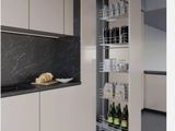 une photo d'une cuisine équipée d'un garde-manger coulissant
