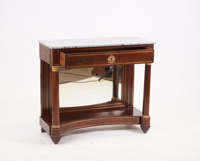 une image d'une petite table avec un plateau en marbre