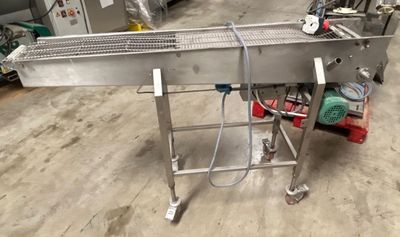 1 convoyeur inox droit Long. : 155 cm