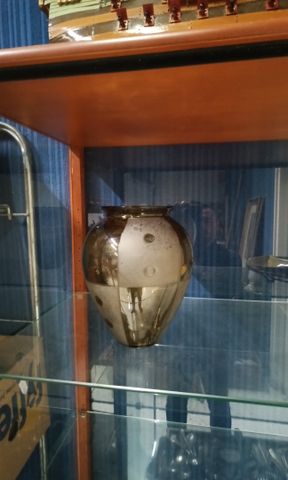 Schneider. Vase en verre fumé