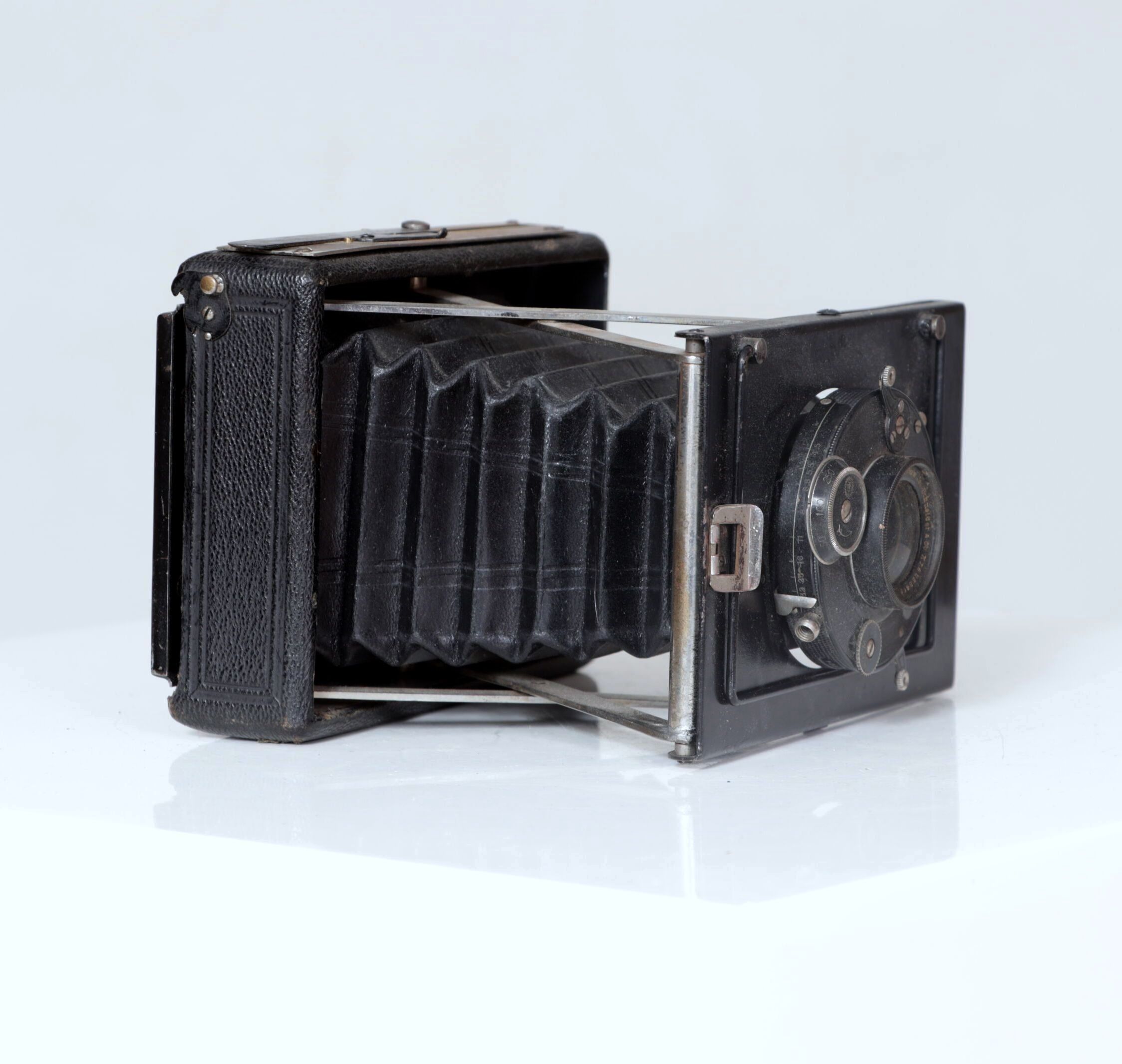 Objets d'art & Curiosités