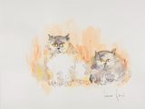 deux chats assis l'un à côté de l'autre sur une surface blanche