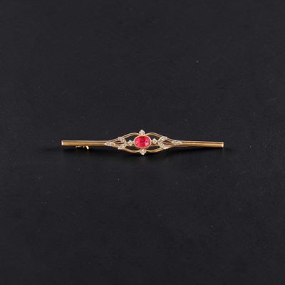 Broche barrette en or 18k (750e), centrée d'un rubis synthét… - Photo 1