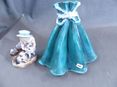 FOREIGN (Allemagne). Bouquetière en terre cuite émaillée ver…