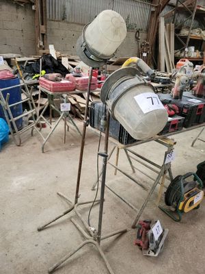 an image of a room with a lot of junk