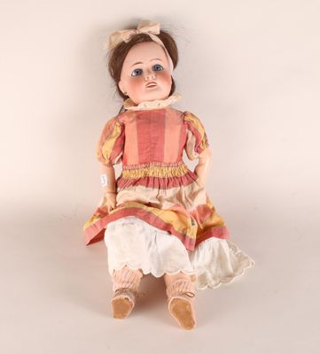 Bébé à tête en biscuit de porcelaine marquée en creux 10, bo…