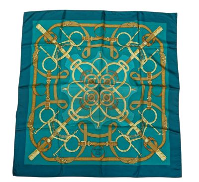 HERMES, Carré de twill de soie modèle dit "Eperon" d' H.