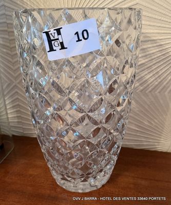 Vase - Petit éclat sur le pourtour - H.