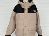 Parka The North Face en duvet, beige et noir
