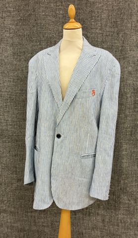 JC DE CASTELBAJAC Paris   Veste oversize en lin à rayure bleu et ...
