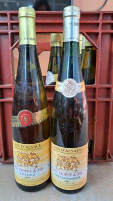 ALSACE - Ensemble de 12 bouteilles composé de : - Photo 1