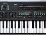 une image représentant un clavier surmonté d'un microphone
