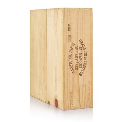 the wooden box is empty and ready to be filled with wine