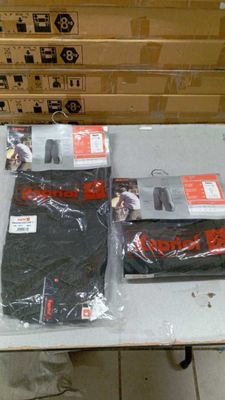 KAPRIOL lot de 2 shorts de travail taille L - Produits neufs…